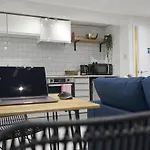K Suites - Wellington Street 3