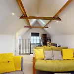 Beautiful Coach House