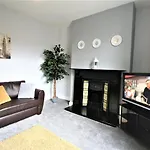 Nelson By The Docks Serviced Apartments By Roomsbooked