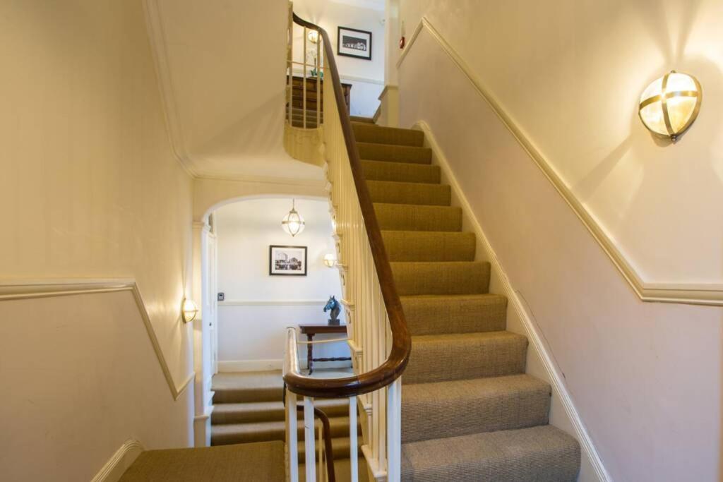 Quiet Close To Quays/docks Gloucester