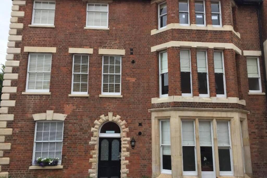 Quiet Close To Quays/docks Gloucester