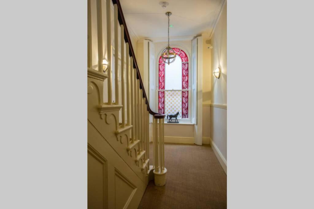 Quiet Close To Quays/docks Apartment Gloucester