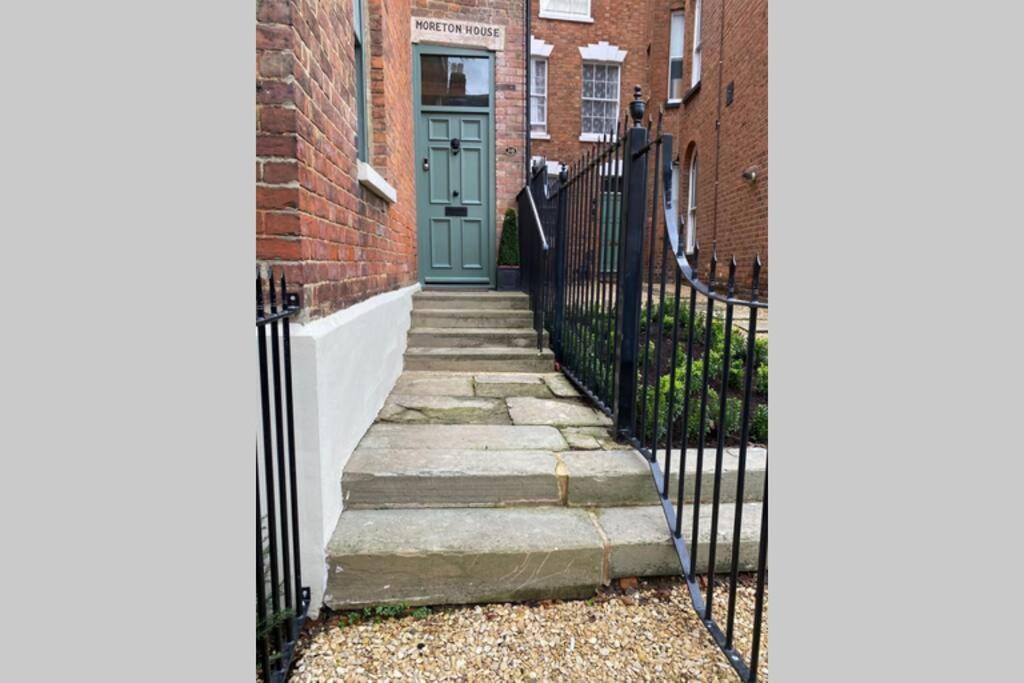 Large Georgian Family Town House Gloucester