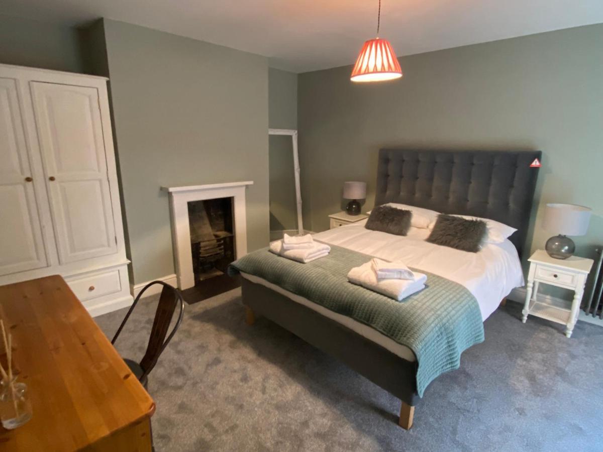 Large Georgian Family Town House *