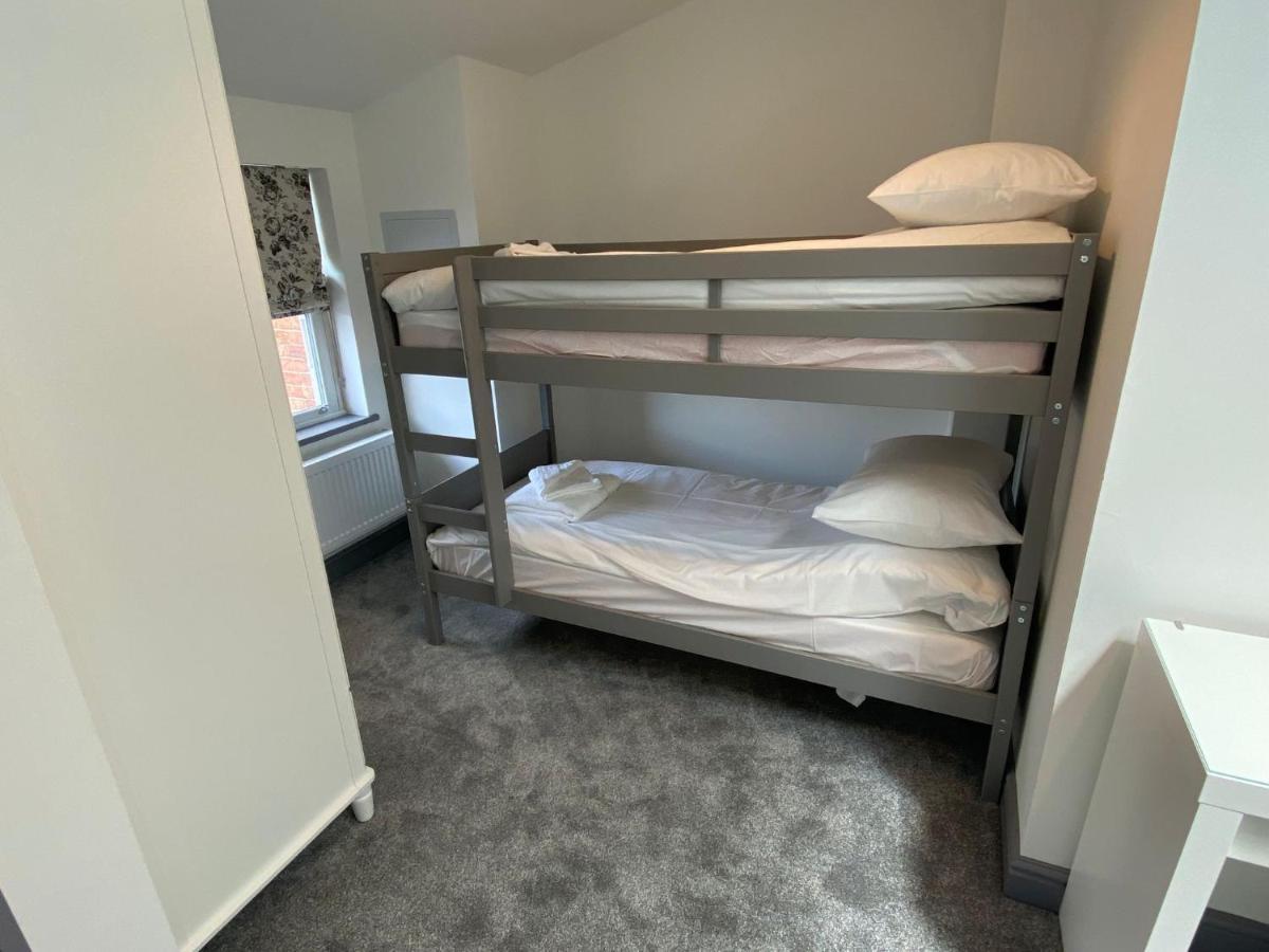 Holiday home Large Georgian Family Town House Gloucester