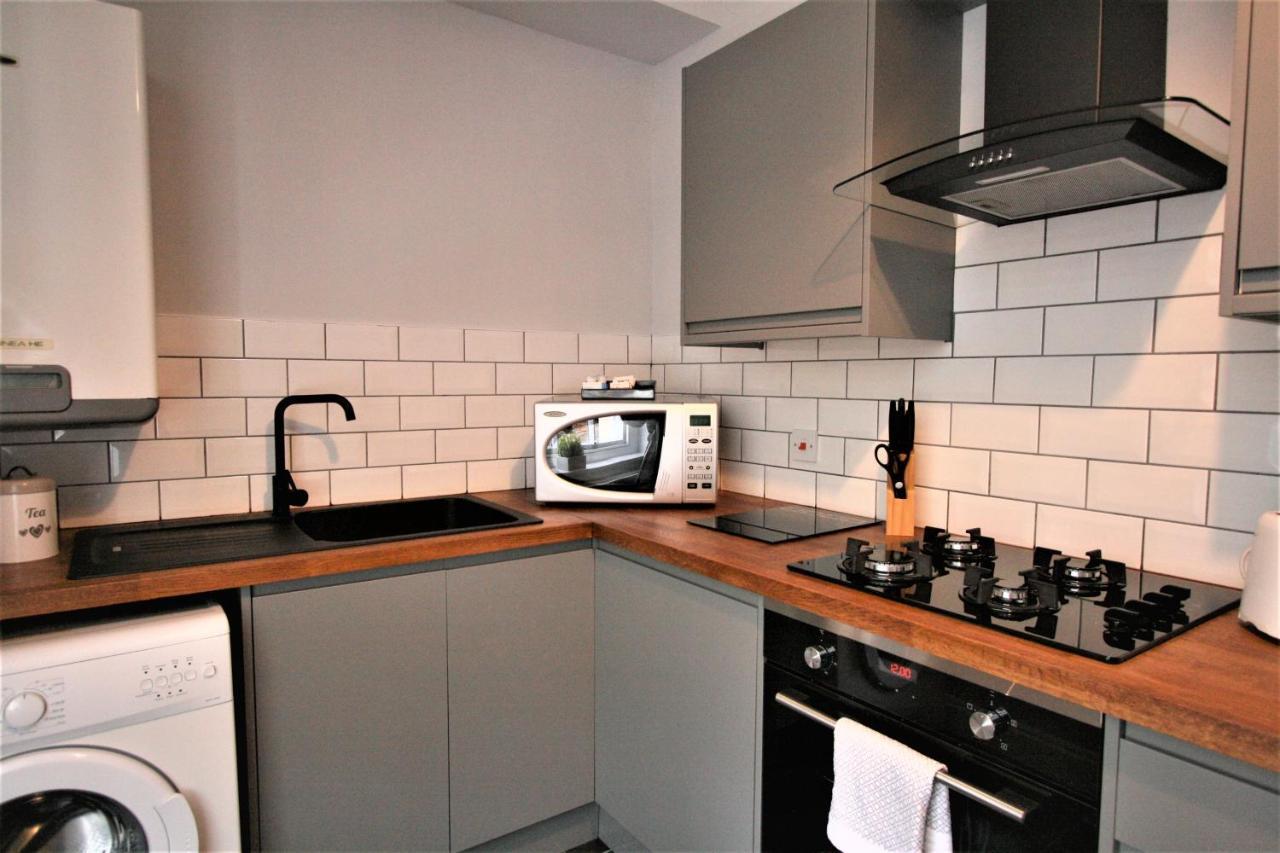 Nelson By The Docks Serviced By Roomsbooked Gloucester