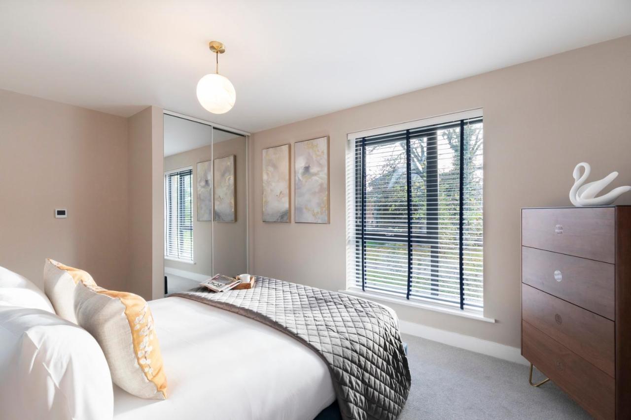 Elliot Oliver - Luxurious Two Bedroom With Parking