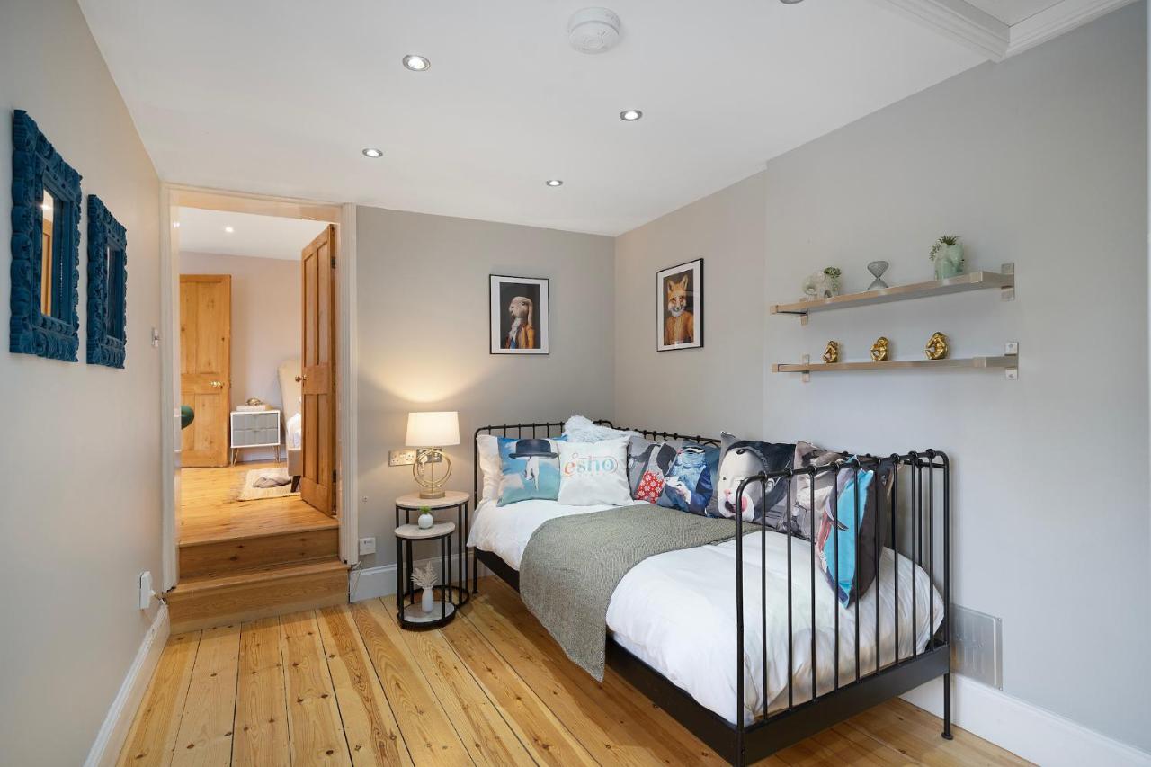 4 Bedroom With Garden, Game Room, Parking- Esho * Gloucester
