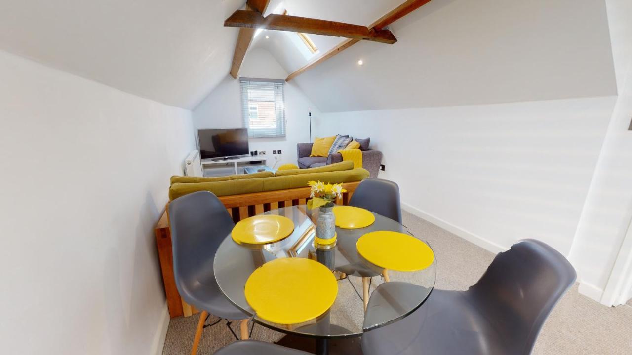 Beautiful Coach House Holiday home Gloucester