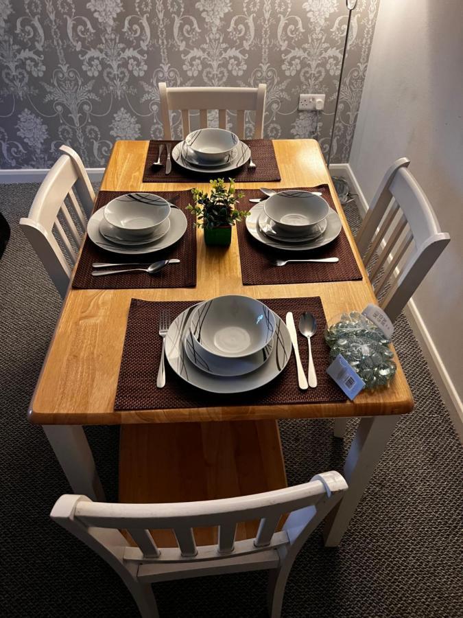 Vrlproperties. Apartment Gloucester