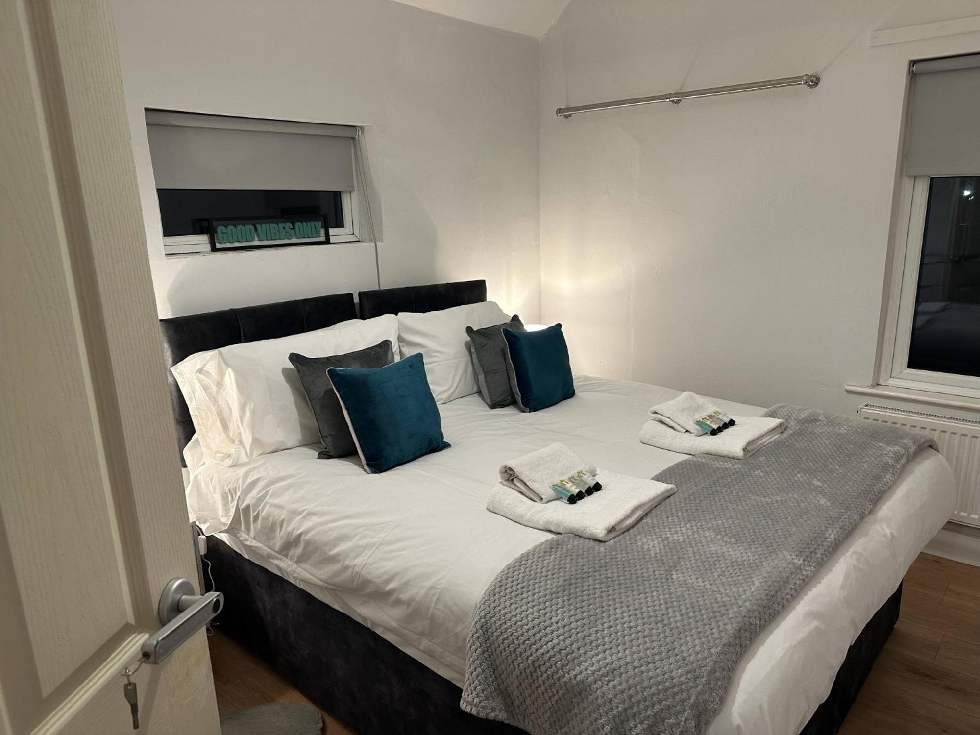 Holiday home 3 Bed Chill Glouc Free Parking