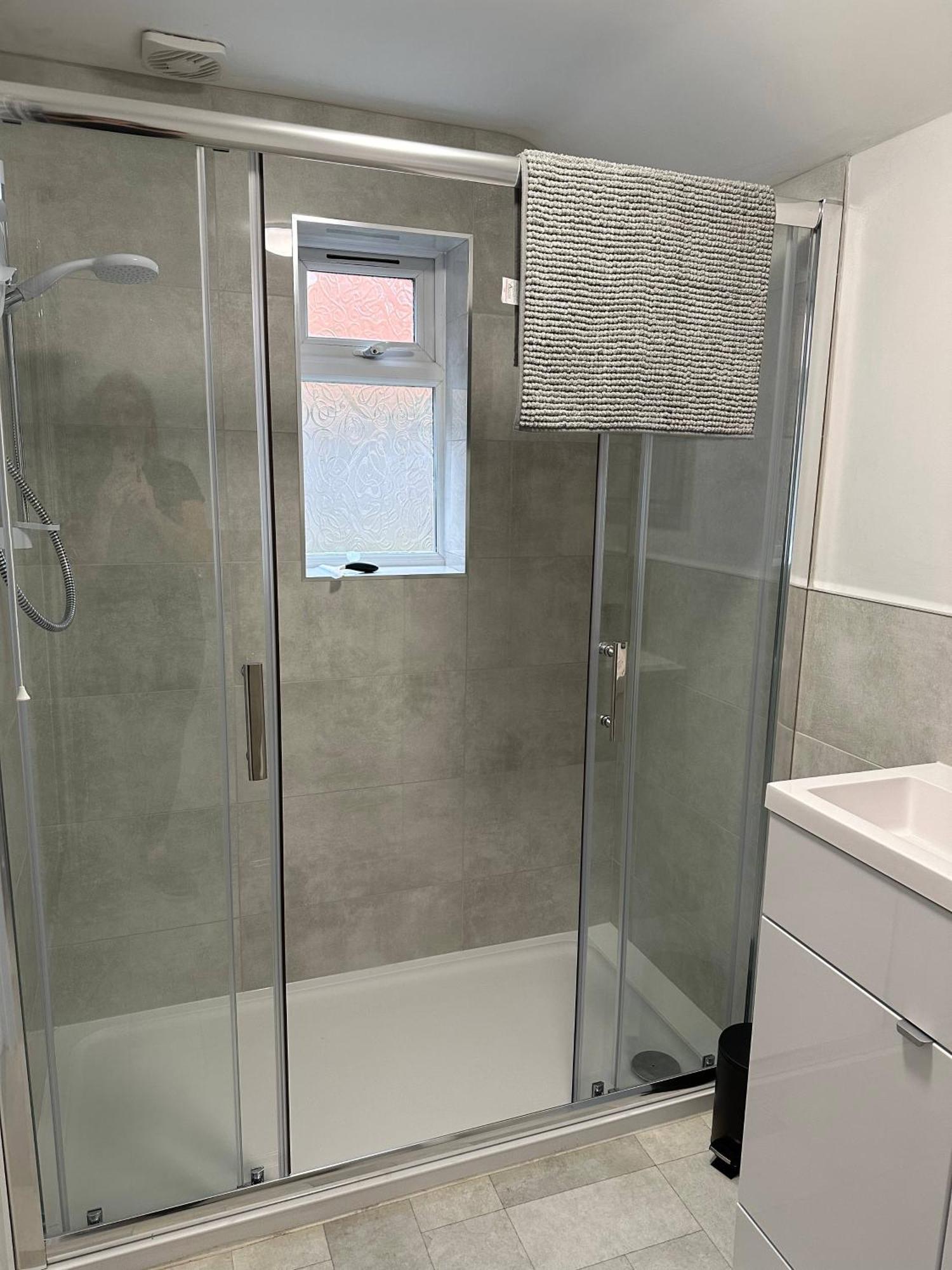 3 Bed Chill Glouc Free Parking * Gloucester