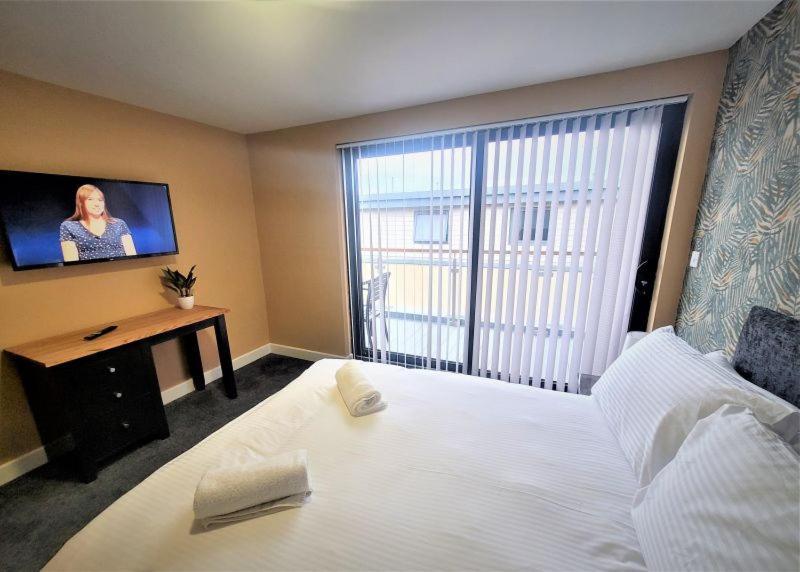 Apartamento Friary House Serviced By Roomsbooked - 24hr Reception Gloucester