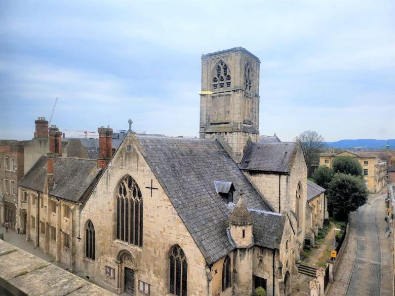 Friary House Serviced By Roomsbooked - 24hr Reception Apartamento