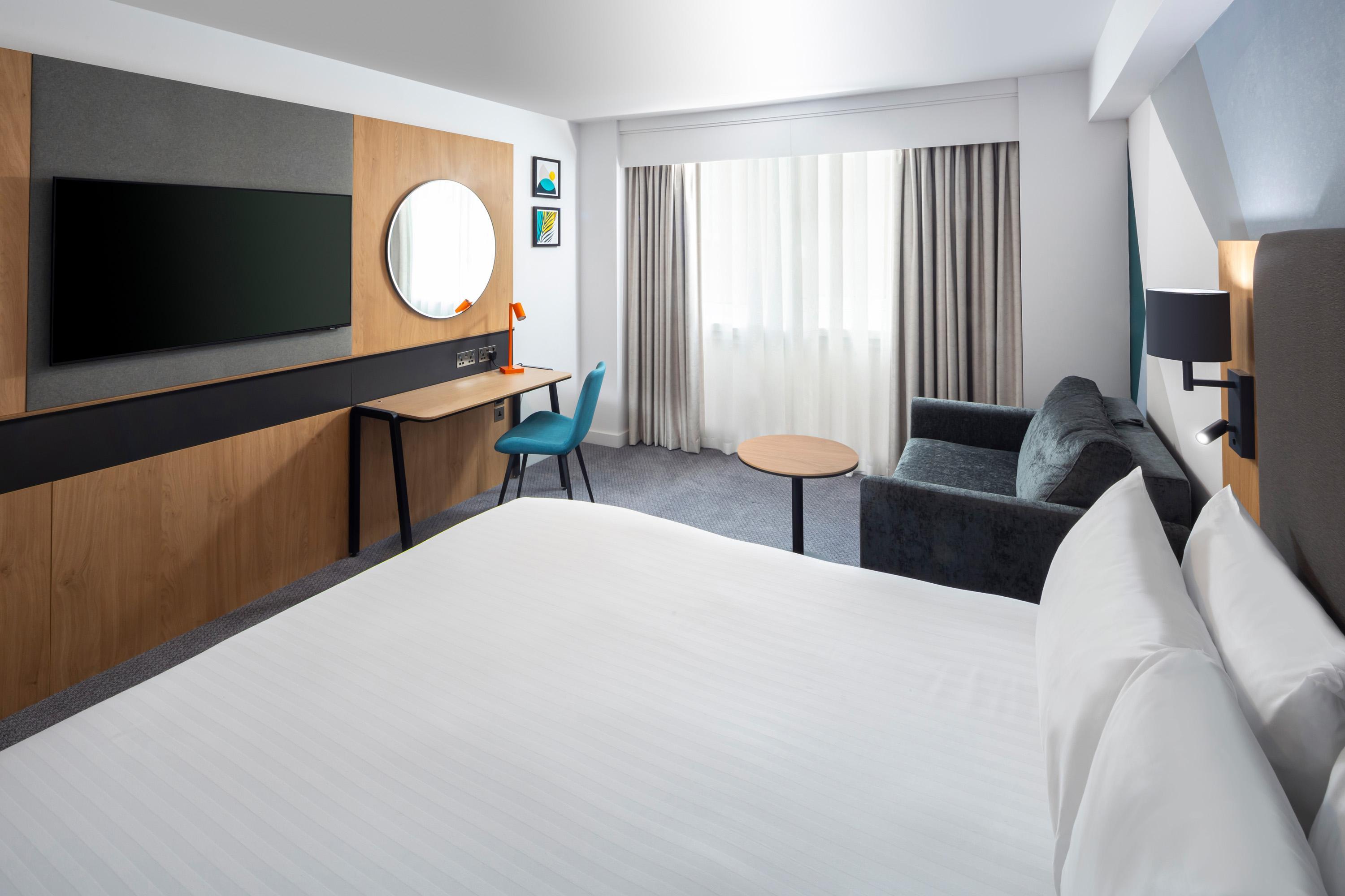 - Cheltenham By Ihg Hotel
