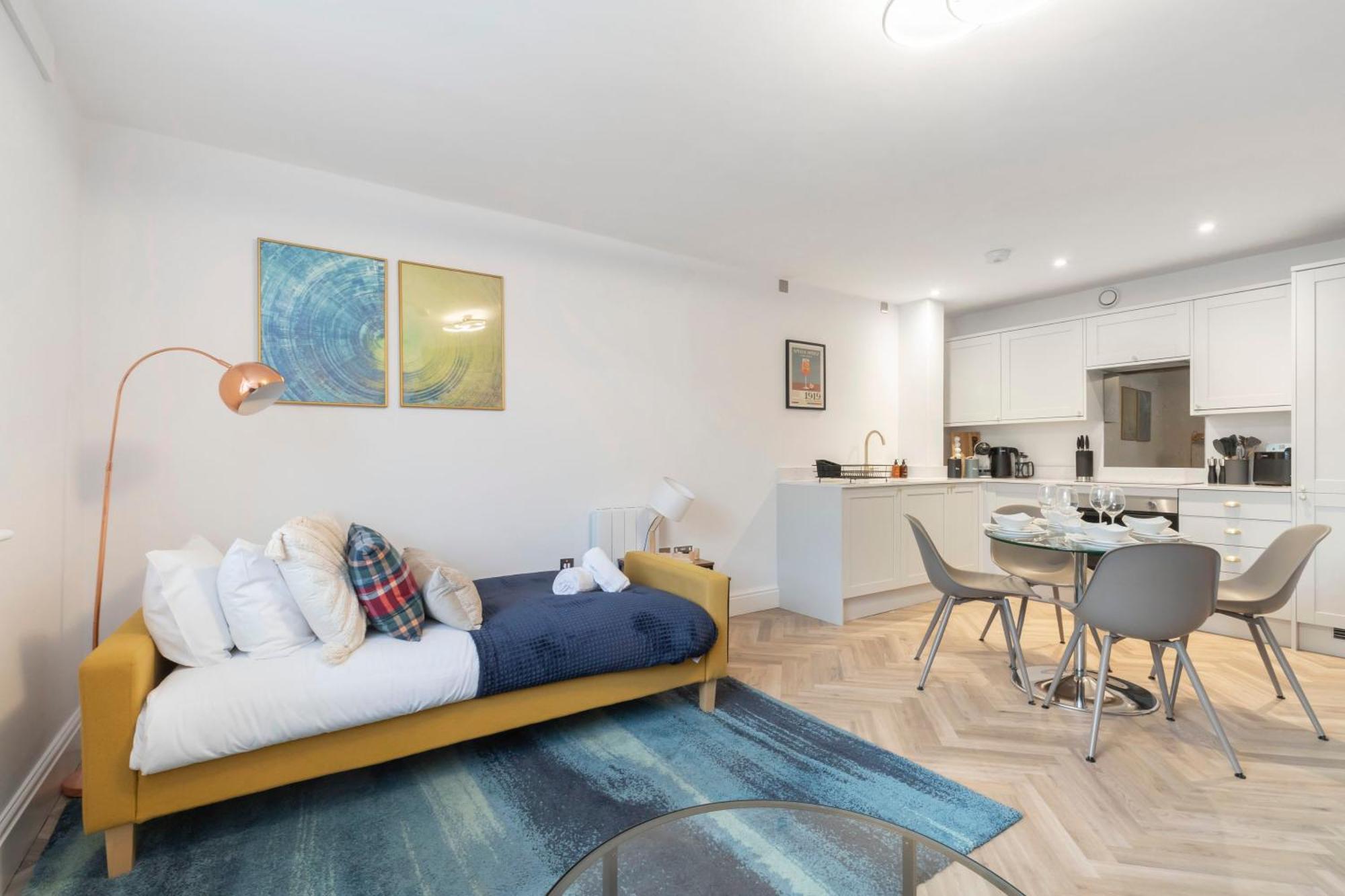 Modern In Historic Quays Gloucester