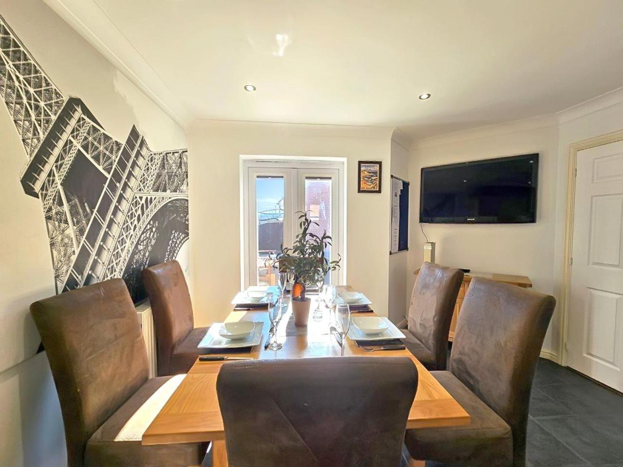 Holiday home Boughton 3 Bed Semi By Fortuna
