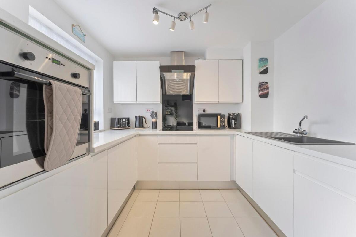 Holiday home Cosy,gloucester!contractor,discounts,parkingwifi