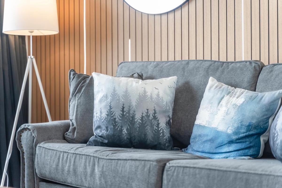 Cosy,gloucester!contractor,discounts,parkingwifi *