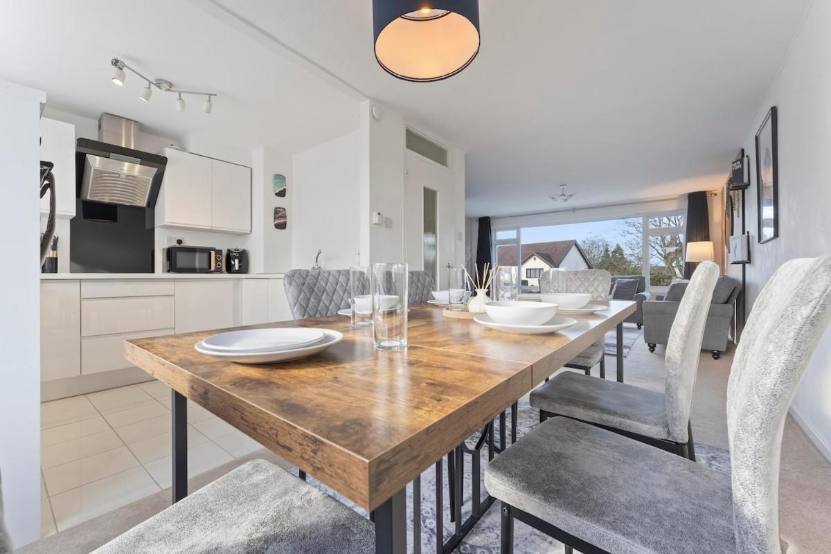 Holiday home Cosy,gloucester!contractor,discounts,parkingwifi *