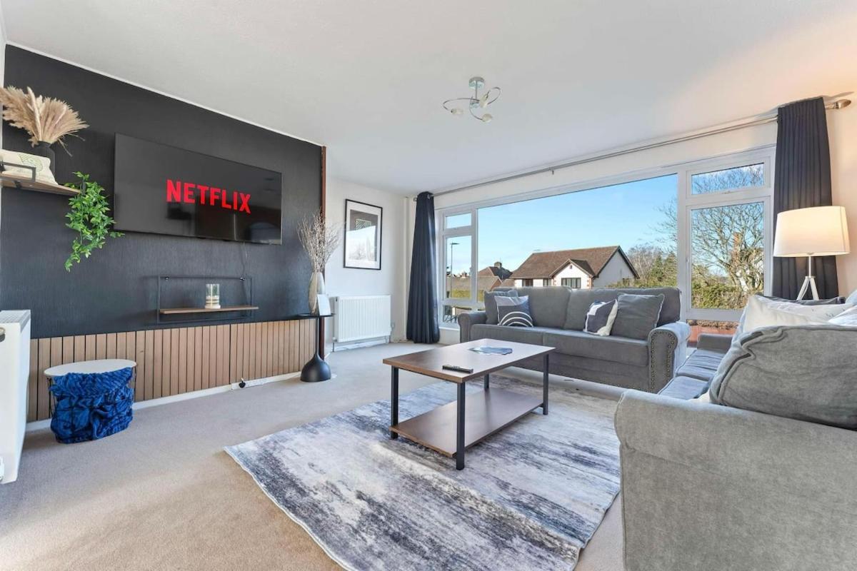Holiday home Cosy,gloucester!contractor,discounts,parkingwifi