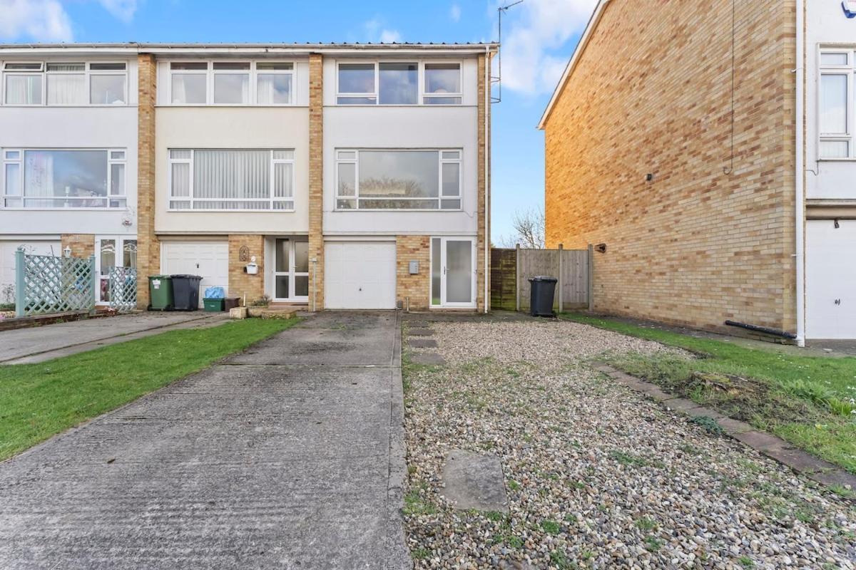 Cosy,gloucester!contractor,discounts,parkingwifi Holiday home Gloucester
