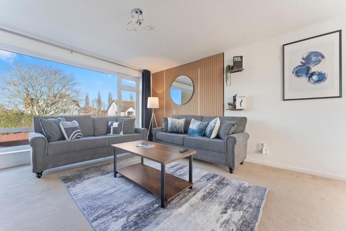 Cosy,gloucester!contractor,discounts,parkingwifi Holiday home