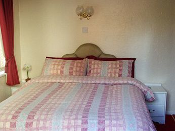 Longford 3* Gloucester