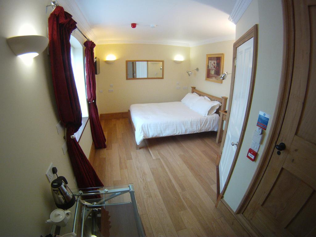 The Mooring Post Bed & Breakfast 4*