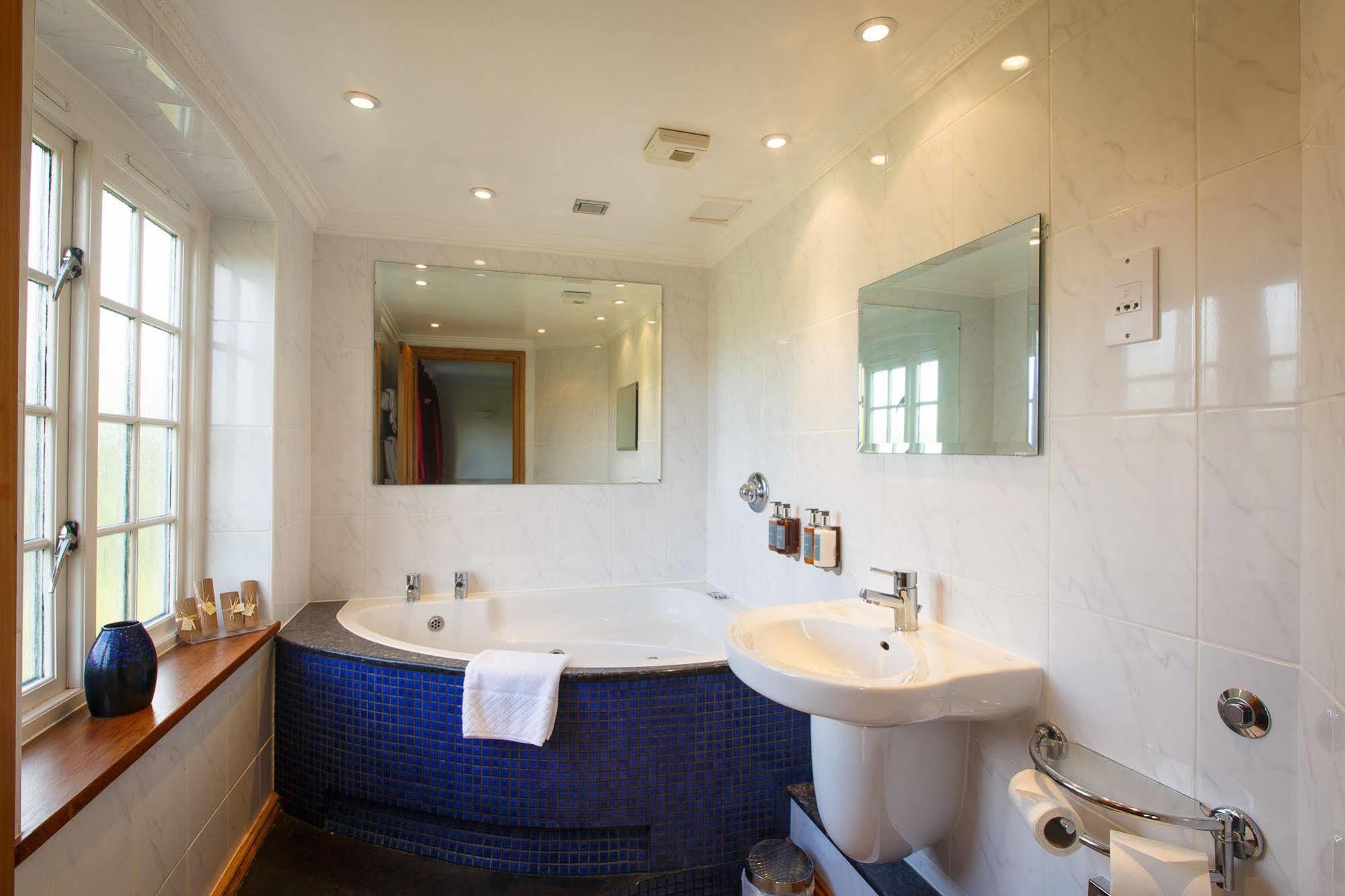 The Mooring Post Bed & Breakfast Gloucester