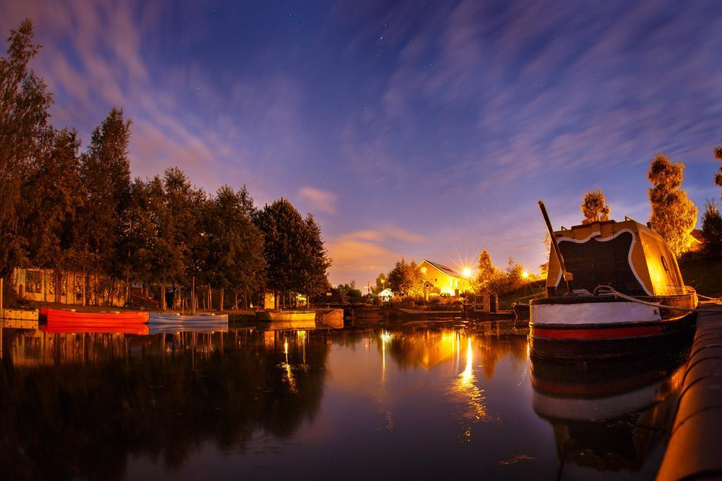 The Mooring Post 4*