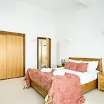 Lakeside Family Friendly Property Cw99
