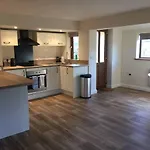 Blacklaines Annexe Birdlip - Pet Friendly!