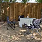 Cheerful 3 Bedroom Bungalow With Indoor Fire Place