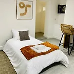 No 1 - Central Apartment