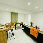 No 1 - Central Apartment