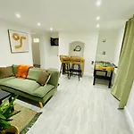 No 1 - Central Apartment