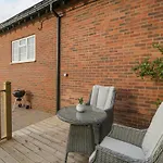 Whitlow Lodge Annex