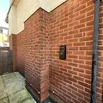 Large 4-Bedroom Detached House - Driveway For 3 Cars - 20-Minute Walk To City Centre - Gigabit Wi-Fi - Long Stay Rates!