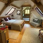 Barncastle Holiday Lets