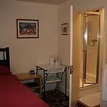 Longford Lodge Guest House