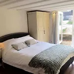 Rowanstone Bnb