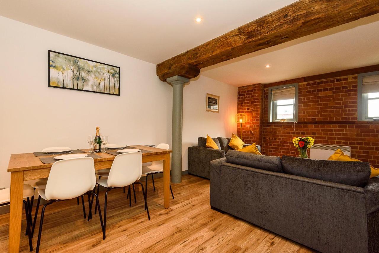Apartment Fabulous 2 Bedroom, 2 Bathroom Executive Close To Docks *