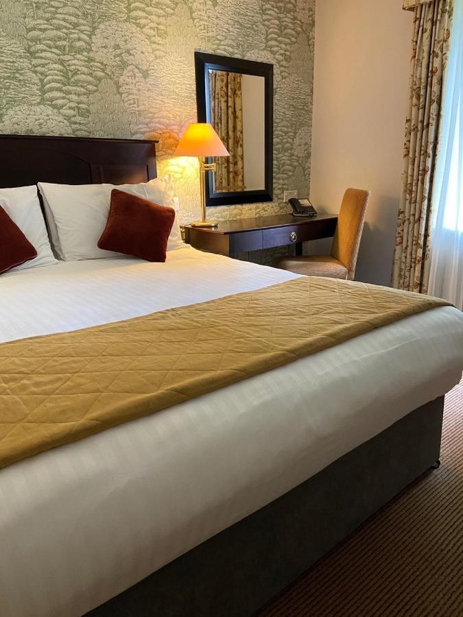 Country house Hatherley Manor &