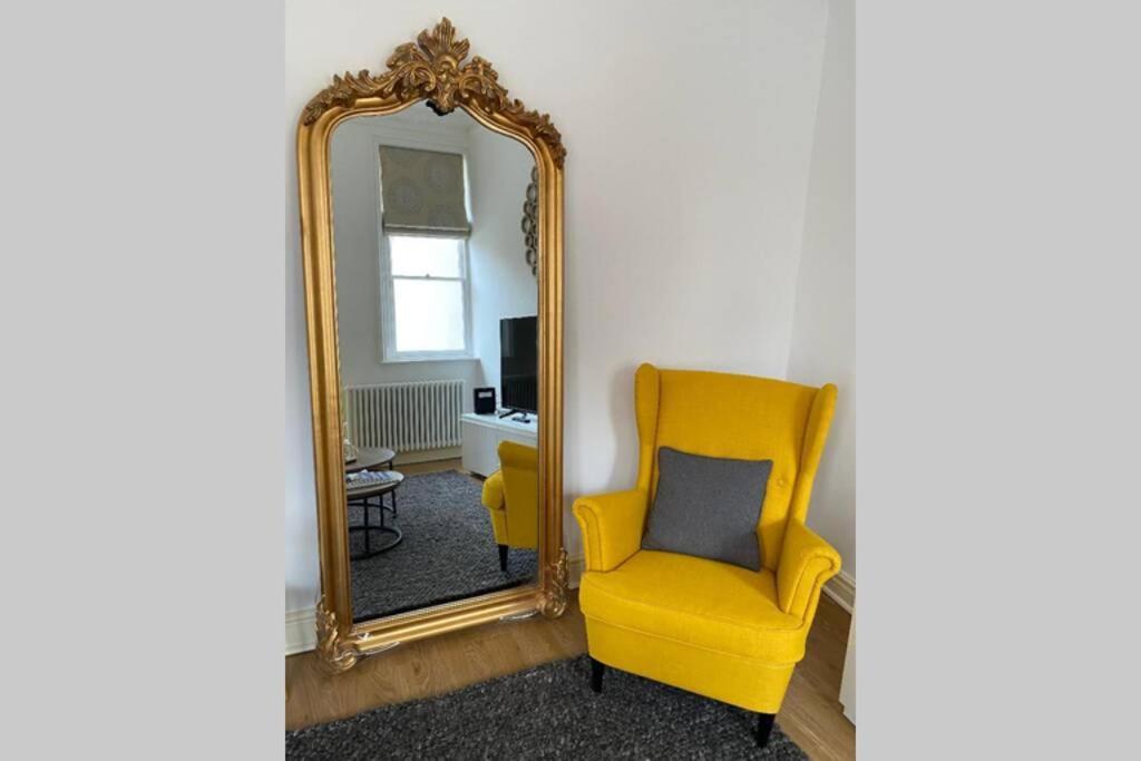 Contemporary Near Quays&docks * Gloucester