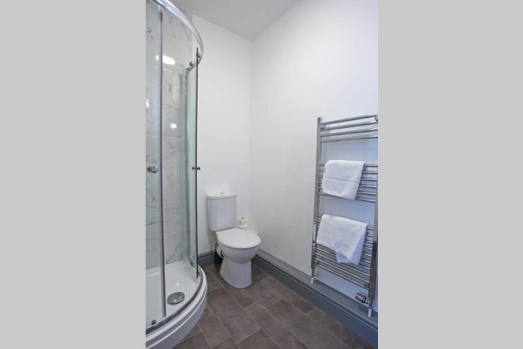 Holiday home Large Georgian Family Town House Gloucester