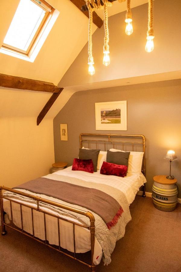 Inn The Red Lion Arlingham