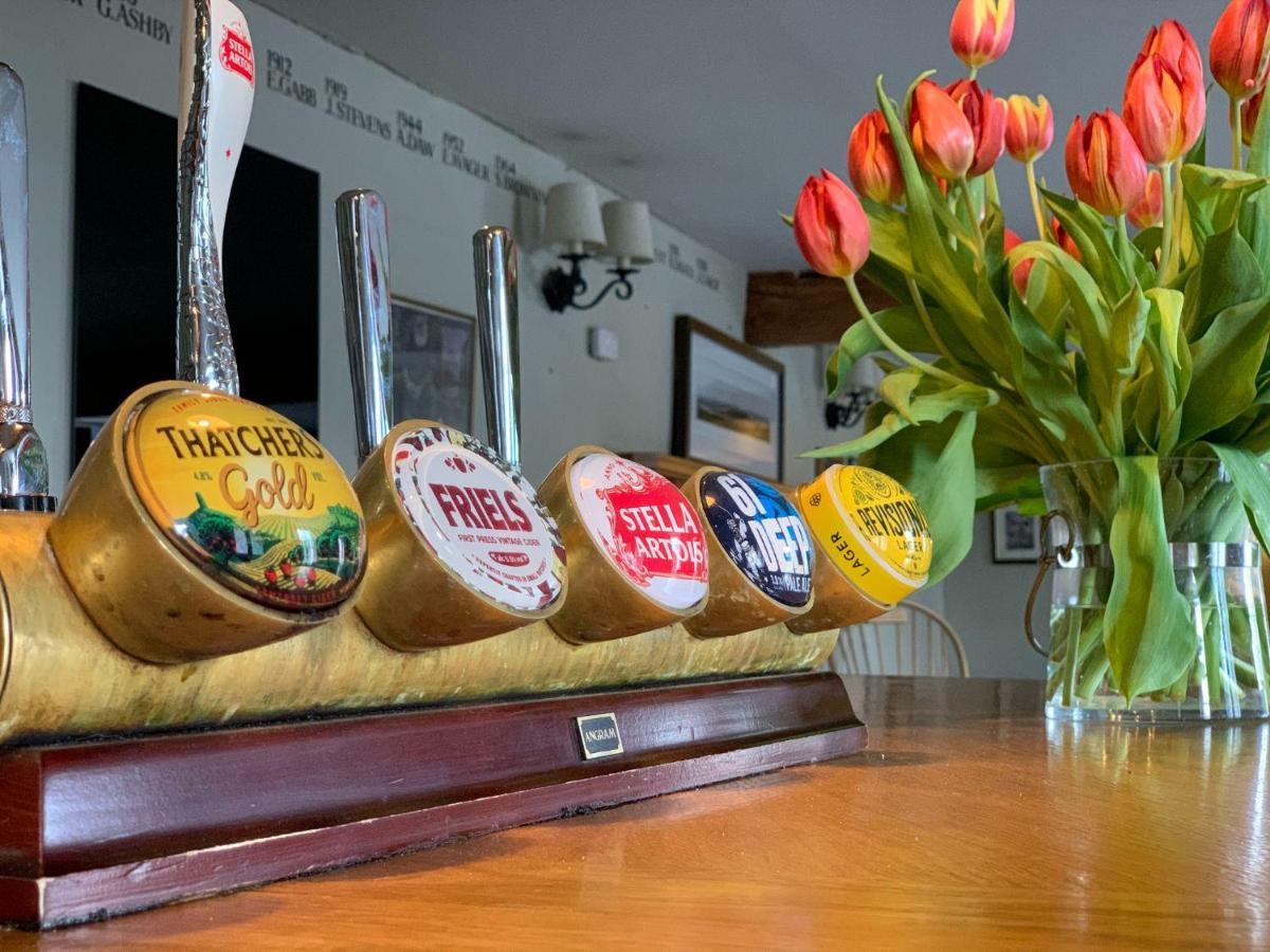 The Red Lion Arlingham Inn *