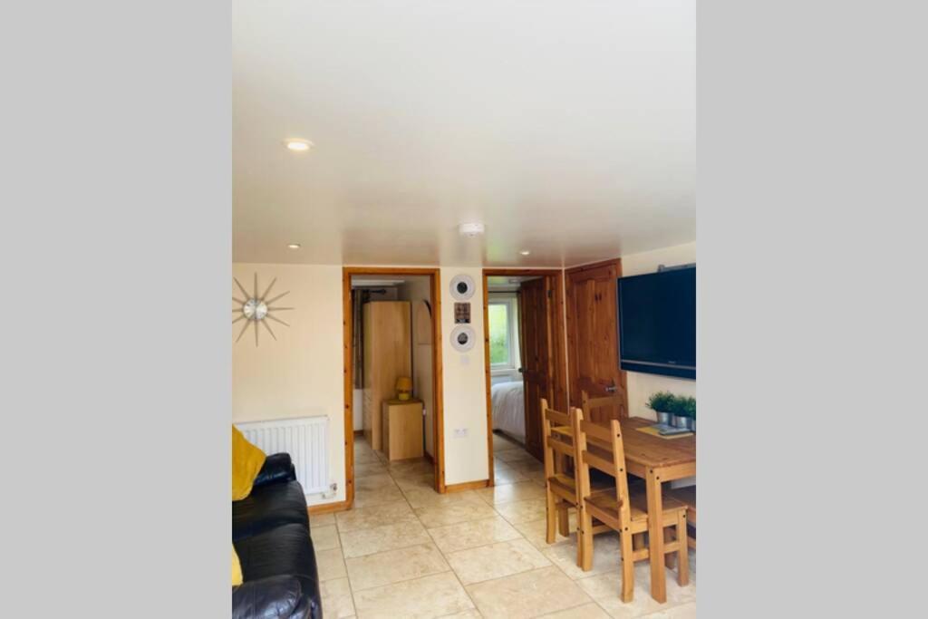Beautiful Bijou Bungalow Holiday home Gloucester