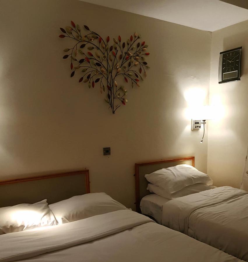 Linden Tree Bed & Breakfast 3*